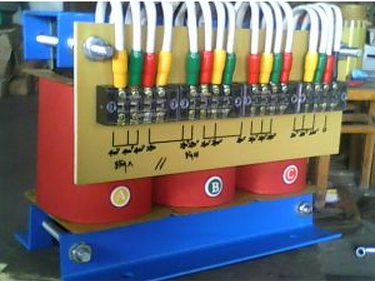 三相變壓器的ABC三個相位